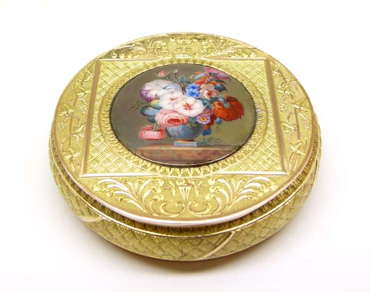 Antique Austrian two colour gold and enamel miniature round box